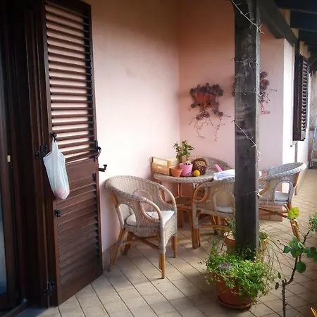 Casa Mansarda Panoramica 게스트하우스 *